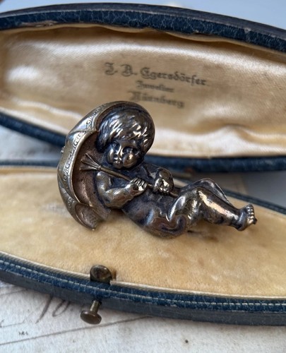 Jugendstil brosche putto kind - brosche,