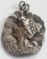 D0902- Antiker weiblicher