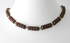 Antikes Granat-Collier –